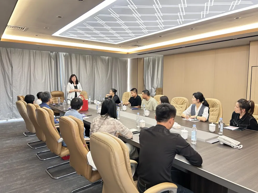 探索现代中医药服务：一次与传统相遇的现代化之旅